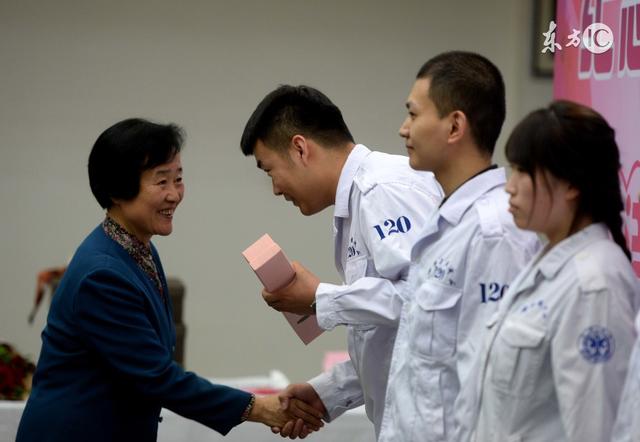 一篇优秀的心内科护士述职报告范本