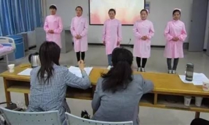 护士面试1分钟自我介绍讲稿