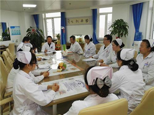 8年的护理员转岗成为护士：你执着的样子，真美！